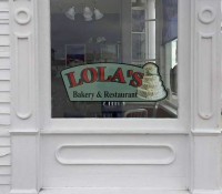 Lola's_Bakery.jpg