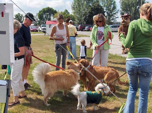 Walkers and Pets Unite for Door County Humane Society’s Annual “Bark In The Park” Fundraiser, Aug 28