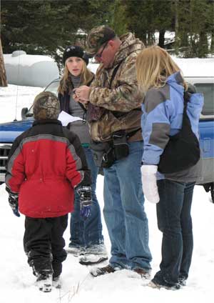 No Family Left Inside Presents ‘Geocaching: An Outdoor Techie Scavenger Hunt’ at the Ridges, Feb 19