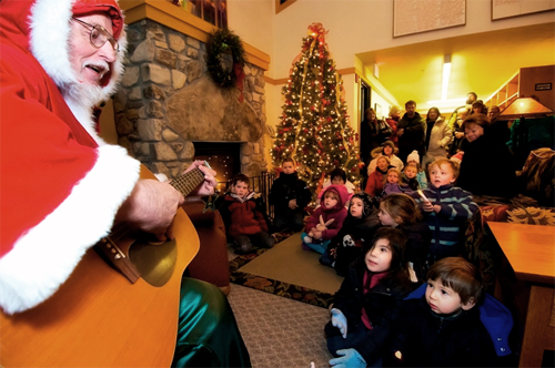 Capture the Spirit! …of the Holidays in Sister Bay, Nov 25-26